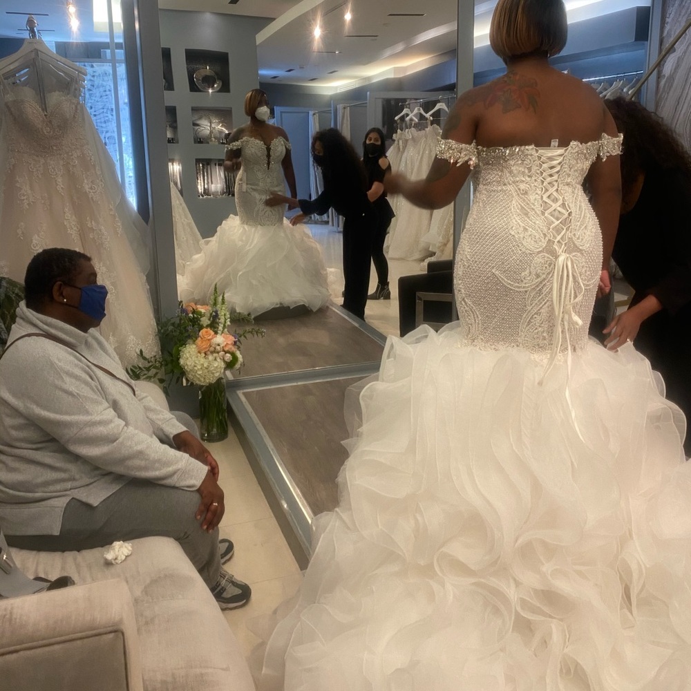 Wedding Dress for Top tier designer ESE AZENABOR/ - Picture 3 of 6
